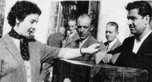 Resim1-2-300x162 Türkiye'de Kadınların Siyasette Temsili ve Engeller