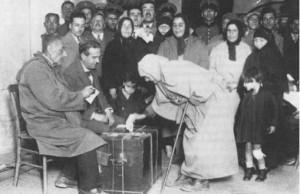 Resim2-300x194 Türkiye'de Kadınların Siyasette Temsili ve Engeller